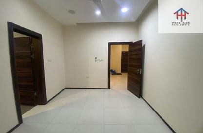 Apartment - 2 Bedrooms - 2 Bathrooms for rent in Sanad - Central Governorate