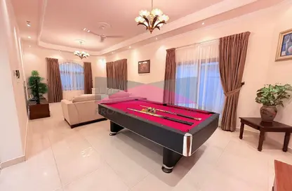 Apartment - 3 Bedrooms - 3 Bathrooms for rent in Al Juffair - Capital Governorate