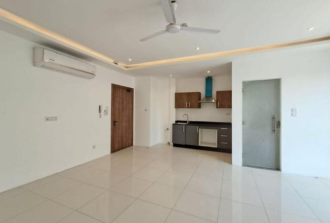 992493 - Property Image 3