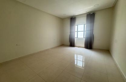 Apartment - 2 Bedrooms - 2 Bathrooms for rent in Maqabah - Northern Governorate Apartment - 2 Bedrooms - 2 Bathrooms for rent in Maqabah - Northern Governorate