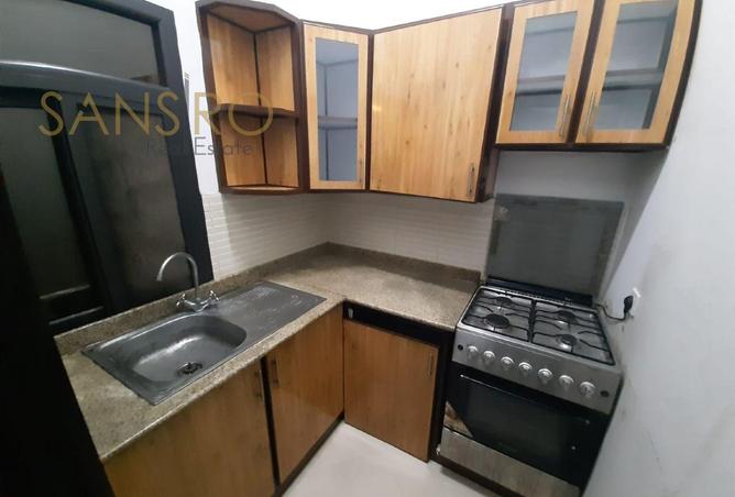 999566 - Property Image 2