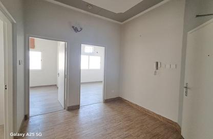 Apartment - 2 Bedrooms - 1 Bathroom for rent in Seef - Capital Governorate