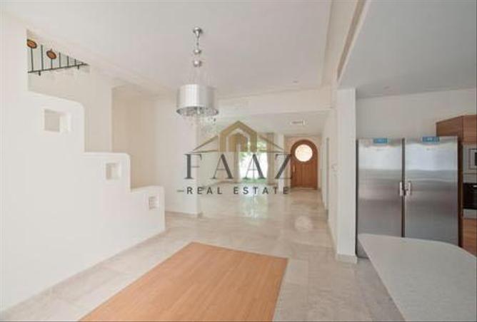 52463801 - Property Image 3