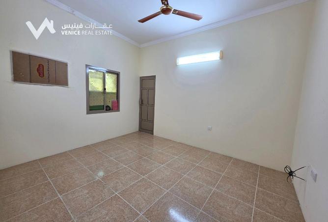 998898 - Property Image 3