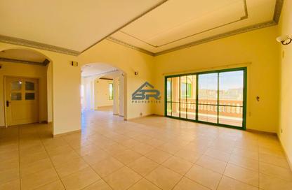 Compound - 4 Bedrooms - 4 Bathrooms for rent in Hamala - Northern Governorate