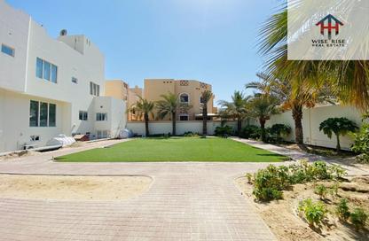 Villa - 5 Bedrooms - 6 Bathrooms for rent in Mahooz - Manama - Capital Governorate
