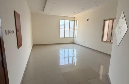 Apartment - 2 Bedrooms - 2 Bathrooms for rent in Arad - Muharraq Governorate