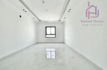 Apartment - 5 Bedrooms - 6 Bathrooms for sale in Hidd - Muharraq Governorate