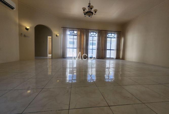 56858687 - Property Image 2