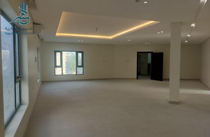 Apartment - 2 Bedrooms - 2 Bathrooms for rent in Saar - Northern Governorate Apartment - 2 Bedrooms - 2 Bathrooms for rent in Saar - Northern Governorate