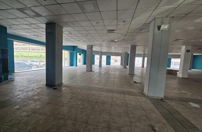 Show Room - Studio - 4 Bathrooms for rent in Salmaniya - Manama - Capital Governorate