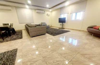 Apartment - 2 Bedrooms - 2 Bathrooms for rent in Maqabah - Northern Governorate