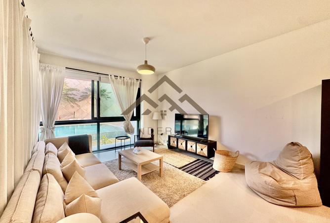 1002546 - Property Image 2