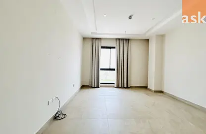 Apartment - 2 Bedrooms - 3 Bathrooms for rent in Hidd - Muharraq Governorate
