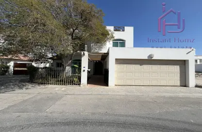 Villa - 4 Bedrooms - 5 Bathrooms for rent in Saar - Northern Governorate