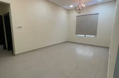 Apartment - 2 Bedrooms - 2 Bathrooms for rent in Tubli - Central Governorate