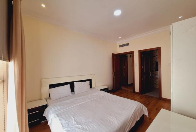 987859 - Property Image 3