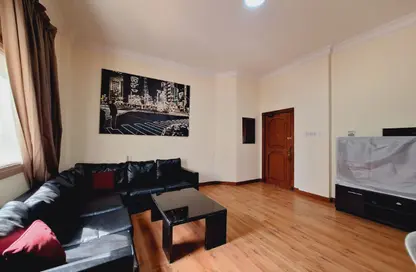 Apartment - 2 Bedrooms - 2 Bathrooms for rent in Al Juffair - Capital Governorate