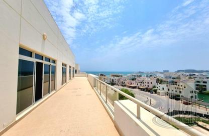 Apartment - 3 Bedrooms - 3 Bathrooms for rent in Amwaj Avenue - Amwaj Islands - Muharraq Governorate