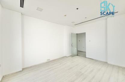 Office Space - Studio - 2 for rent in Seef - Capital Governorate