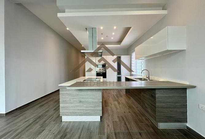 52327802 - Property Image 3