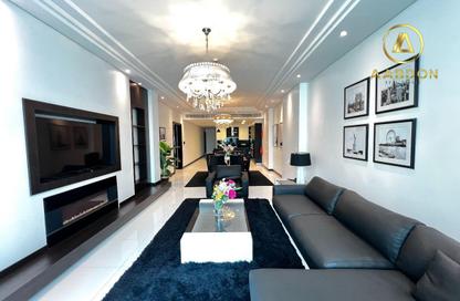 Apartment - 3 Bedrooms - 3 Bathrooms for rent in Al Juffair - Capital Governorate