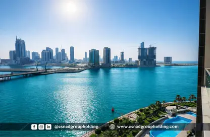 Penthouse - 4 Bedrooms - 5 Bathrooms for rent in Reef Island - Capital Governorate