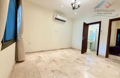Villa - 2 Bedrooms - 2 Bathrooms for rent in Janabiya - Northern Governorate