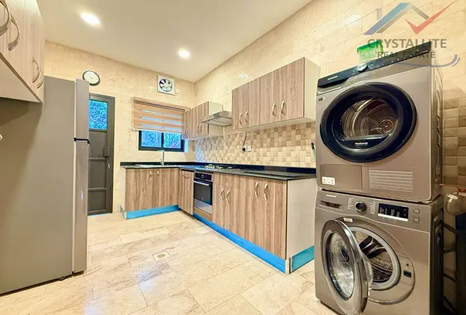 56067320 - Property Image 2
