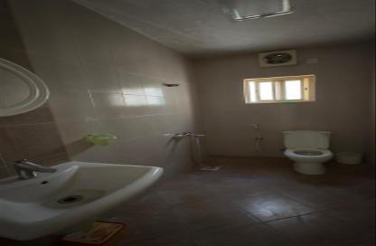Apartment - 2 Bedrooms - 2 Bathrooms for rent in Jid Ali - Central Governorate