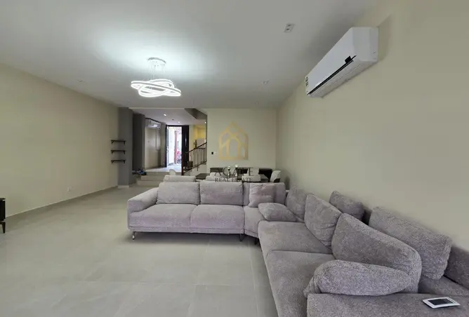 54398553 - Property Image 3