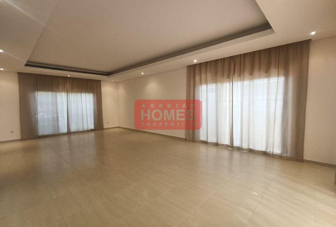 52381589 - Property Image 2