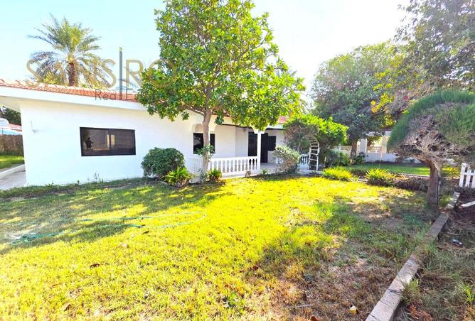 988723 - Property Main Image