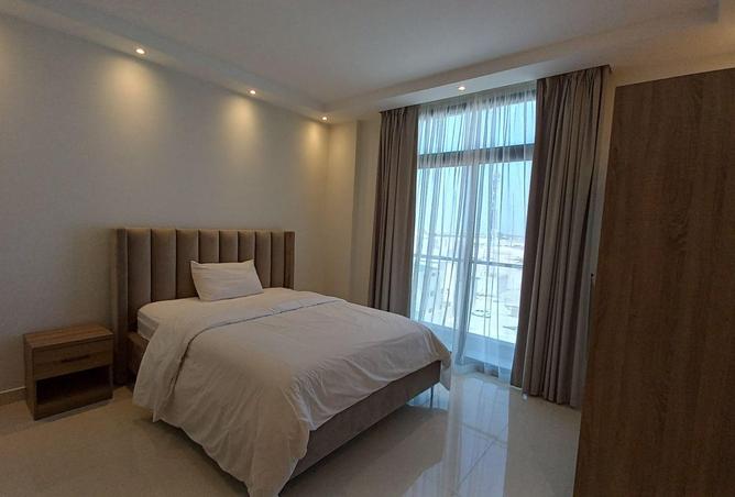 1002380 - Property Image 2