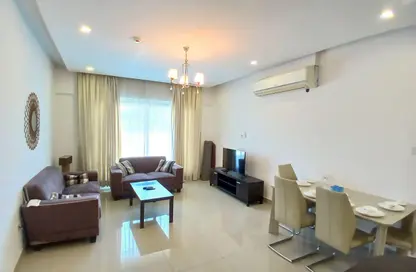 Apartment - 2 Bedrooms - 2 Bathrooms for rent in Busaiteen - Muharraq Governorate