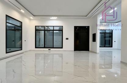 Villa - 5 Bedrooms - 6 Bathrooms for sale in Hidd - Muharraq Governorate
