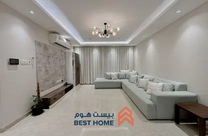 فيلا - 5 غرف نوم - 8 حمامات للبيع في رأس حيان - المحافظة الجنوبية