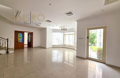 Villa - 4 Bedrooms - 5 Bathrooms for rent in Saar - Northern Governorate