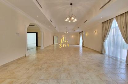 Villa - 4 - 5 for rent in Saar - Northern Governorate