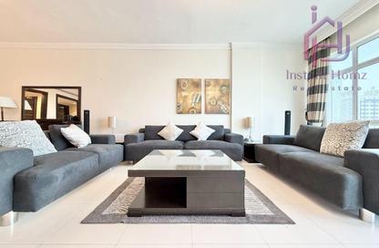 Apartment - 3 Bedrooms - 3 Bathrooms for rent in Al Juffair - Capital Governorate