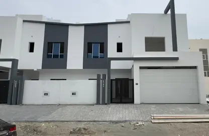 Villa - 4 Bedrooms - 5 Bathrooms for sale in Sanad - Central Governorate
