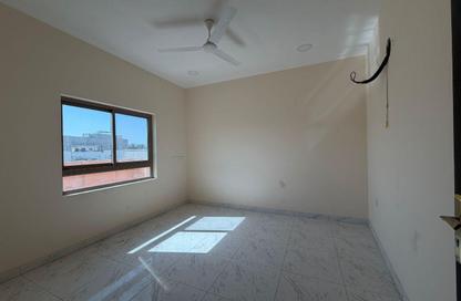 Apartment - 2 Bedrooms - 2 Bathrooms for rent in Jid Ali - Central Governorate