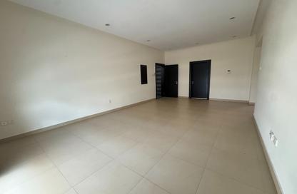 Apartment - 2 Bedrooms - 3 Bathrooms for rent in Janabiya - Northern Governorate