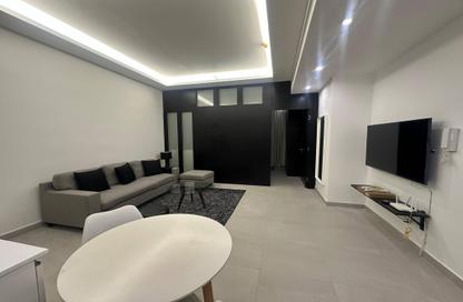 Apartment - Studio - 1 Bathroom for rent in Al Juffair - Capital Governorate