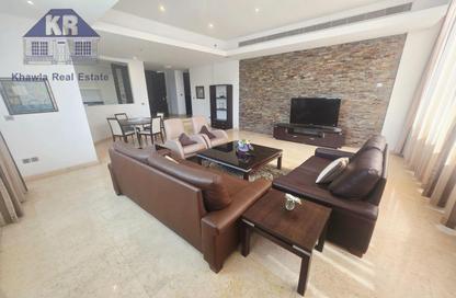 Apartment - 4 Bedrooms - 5 Bathrooms for rent in Al Juffair - Capital Governorate