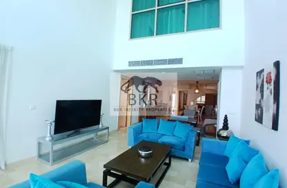 دوبلكس - 4 غرف نوم - 4 حمامات للايجار في جزيرة الريف - محافظة العاصمة