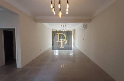 Villa - 3 Bedrooms - 3 Bathrooms for rent in Janabiya - Northern Governorate