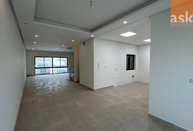 51442959 - Property Image 3