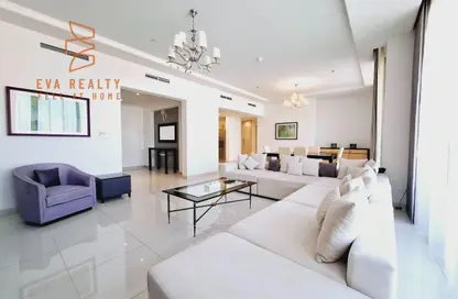 Apartment - 2 Bedrooms - 3 Bathrooms for rent in Sanabis - Manama - Capital Governorate