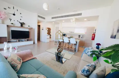 شقة - 2 غرف نوم - 2 حمامات للايجار في مراسي رزدنسز - ديار المحرق - المحرق